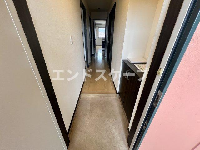 グランⅢの玄関|高崎、前橋、伊勢崎エリアのお部屋探しはエンドスケープまで！お客様の理想お聞かせ下さい♪