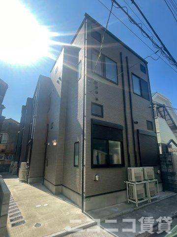 足立区柳原２丁目のアパートの外観