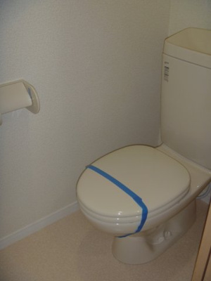 【トイレ】 | ジョイフル・Ｌ | 落ち着いた色調のトイレです