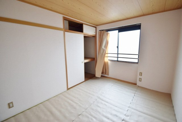 ＫＳグランメール汐見台の寝室|和室６帖