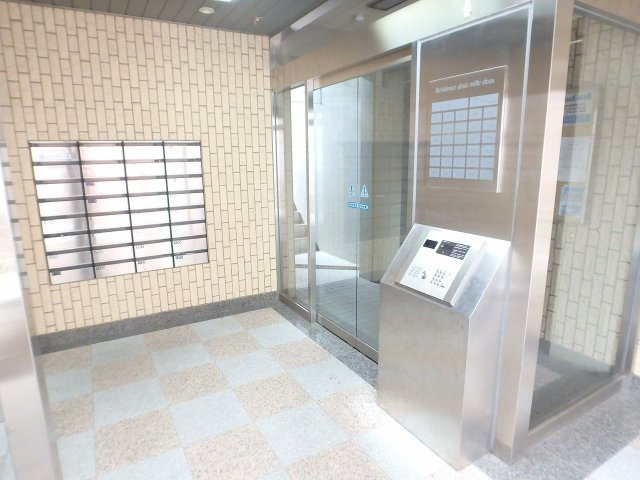 レジデンスドゥミルドゥのエントランス