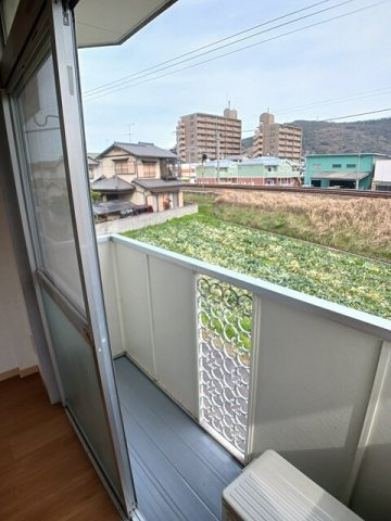 エルディム川西のバルコニー