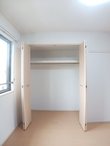 ルーベル上林　Ａの収納