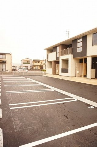 エクロールＢの駐車場