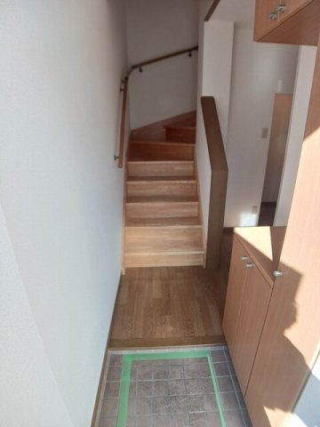 グランディール・堀越の玄関