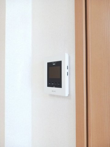 アベンシス５の設備
