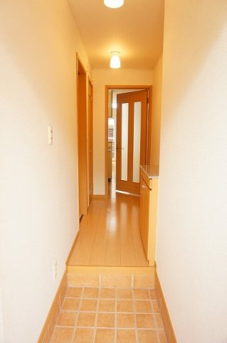 ＳＵＮ　ＳＱＵＡＲＥ新地　Ａの玄関