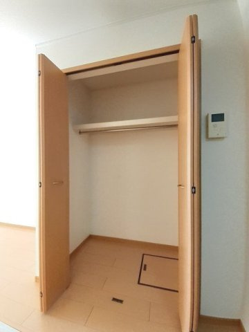 アベンシス５の収納