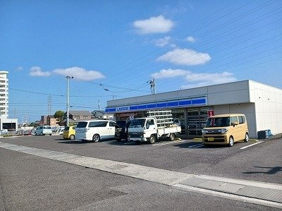 ロイヤルパークⅡの周辺|ローソン高松鹿角店さんまで800m