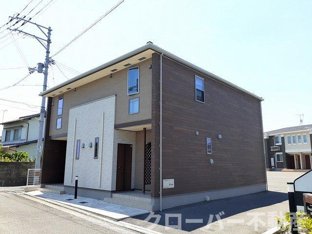 ロイヤルパークⅡの外観