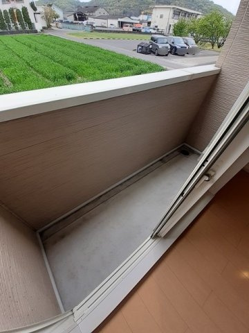 ヴィヴァーチェ　四季のバルコニー
