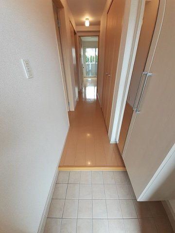 ヴィヴァーチェ　四季の玄関