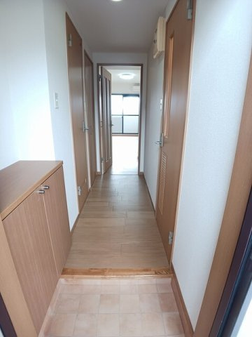 アミックス西ハゼの玄関