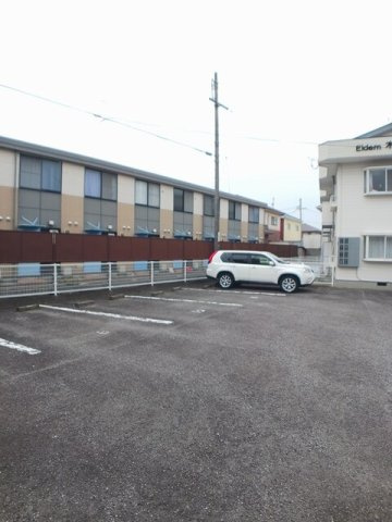 エルディム木太Ⅰの駐車場
