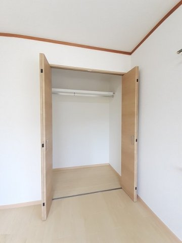 エルディム川西の収納