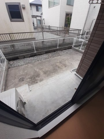 オーブ・メゾンＢの庭