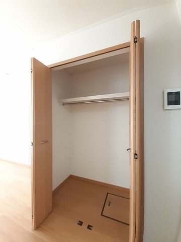 ロイヤルスクウェア　一宮Ⅱの収納