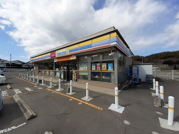 サニー　レジデンスＡの周辺|ミニストップ牟礼町原店さんまで1080m