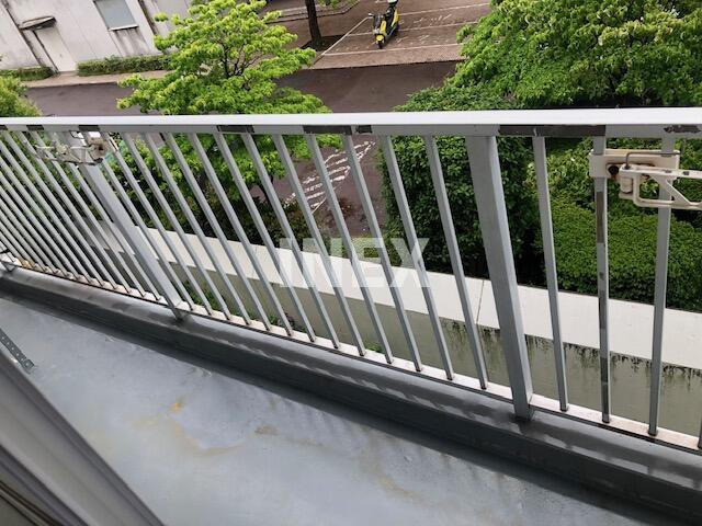 横浜市南区大岡１丁目の賃貸マンションのバルコニー