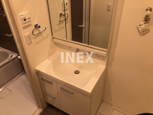 横浜市南区大岡１丁目の賃貸マンションの独立洗面台