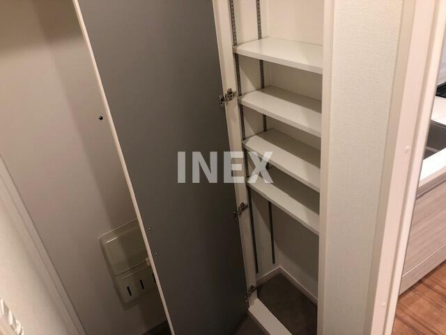 横浜市南区大岡１丁目の賃貸マンションの玄関