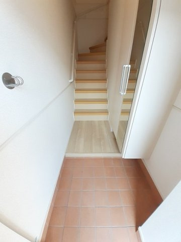 アリスト　レジデンス西館の玄関
