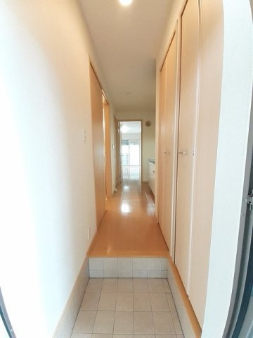 プレッソＤＫの玄関