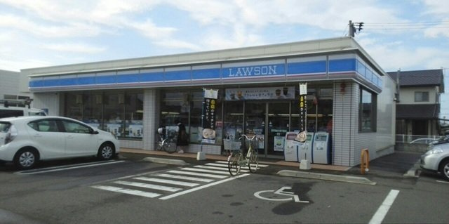 アメニティーハイツ川島Ⅱの周辺|ローソン川島店さんまで450m
