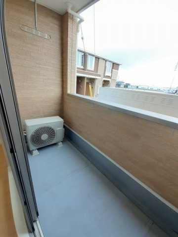 オレンジ窓香のバルコニー