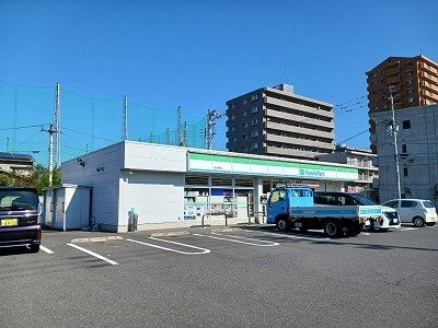 プチメゾン　２１の周辺|ファミリーマート高松茜町店さんまで550m