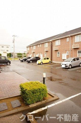 グランデ　カーサＣの駐車場