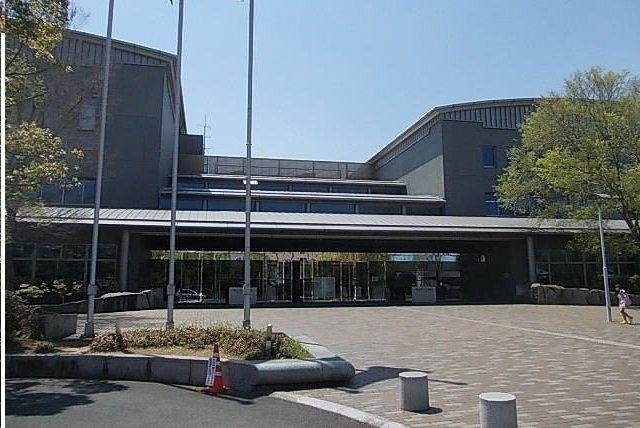 レインボーサウス　ウエストＢの周辺|県立図書館さんまで1100m