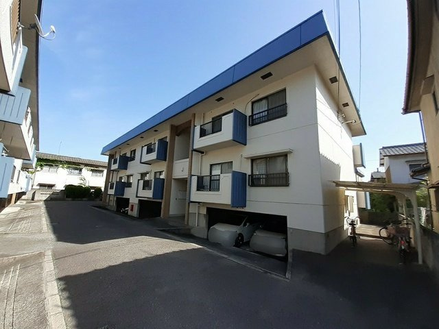 サンハイツ鎌田１の外観