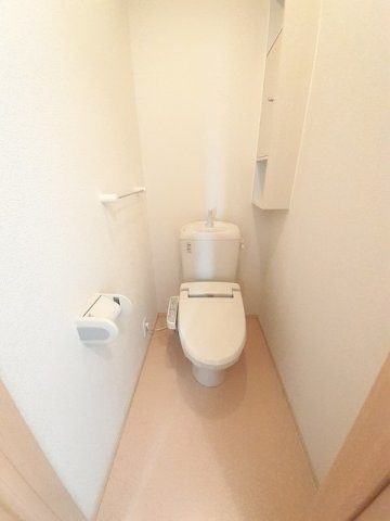 オレンジ窓香のトイレ