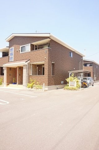 アンダンテ　イースト　Ｃの駐車場