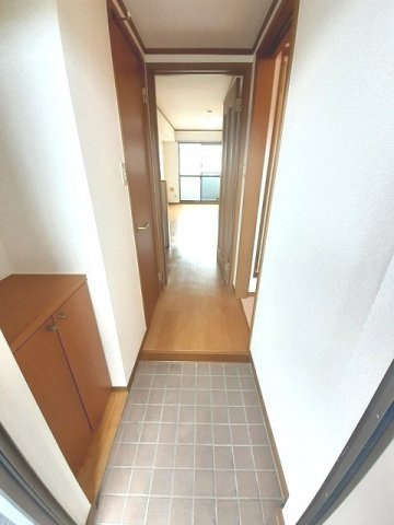 センチュリー２１　Ｊの玄関