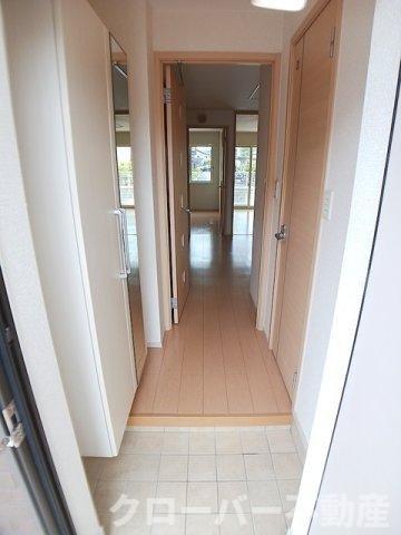 ルラーシュⅡの玄関
