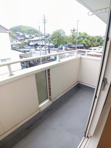 ジュネス　ＭＵＫＡＩのバルコニー