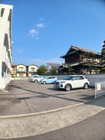 マリッチ溝渕Ⅰの駐車場