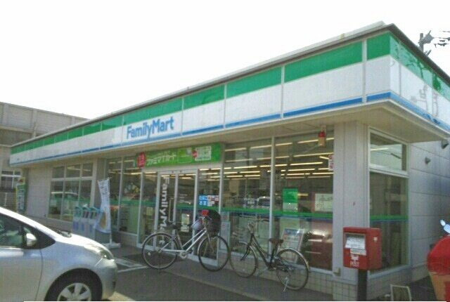 リバティ　ゾーン　ナカヤマＢの周辺|ファミリーマート高松町店さんまで790m