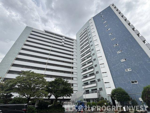 戸山ハイツ27号棟