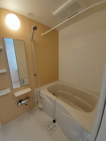 クリスタル　Ｅの浴室
