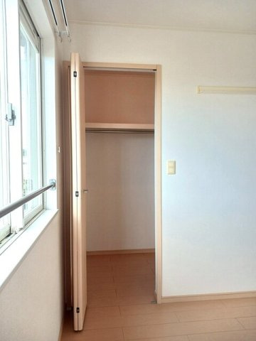 グローヴ・ガーデンⅡの収納
