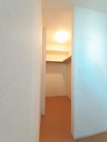 フロル高松Ｂの収納