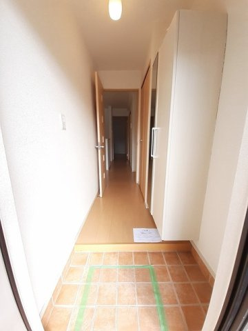 フロル高松Ｂの玄関