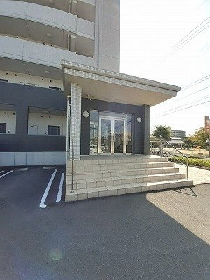 モア　ドリームのエントランス