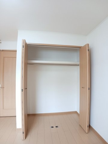ＳＵＮ　ＳＱＵＡＲＥ新地　Ａの収納
