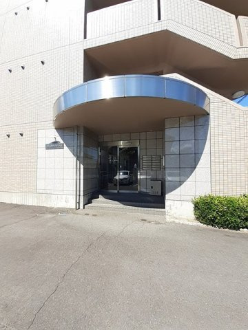 パークサイド今里のエントランス