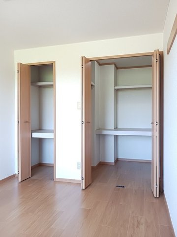 ヴィラ　なのはな　Ｃの収納
