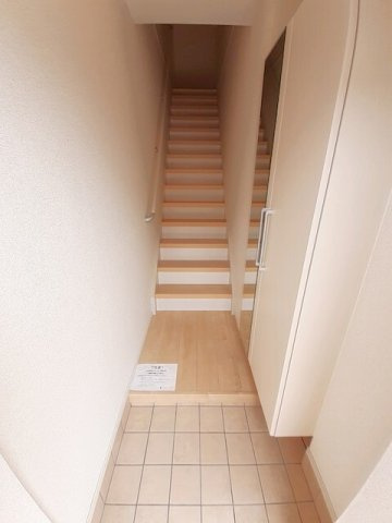 グランデ　カーサＨの玄関